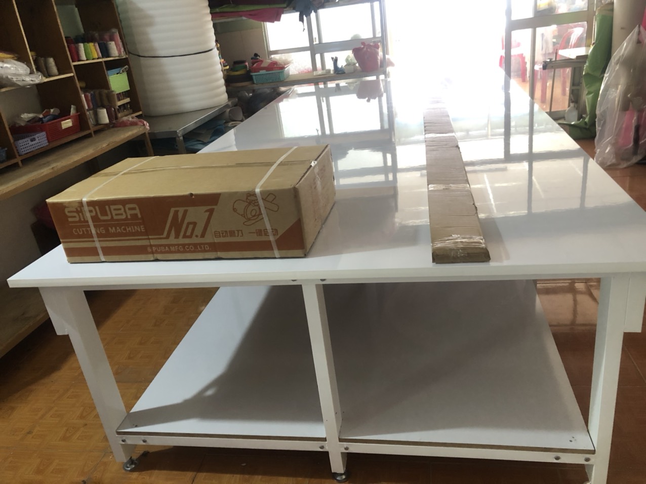 bàn cắt vải công nghiệp xuyên việt 04