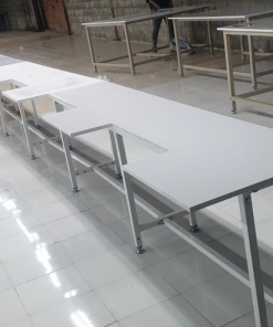 Bàn chuyền may khoét lỗ