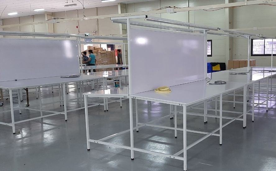 bàn kiểm hàng xéo 2 tầng